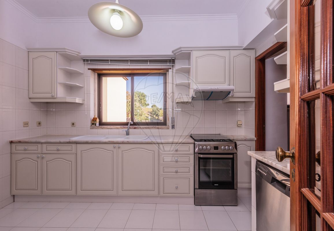 listing 126621005-1 picture-0