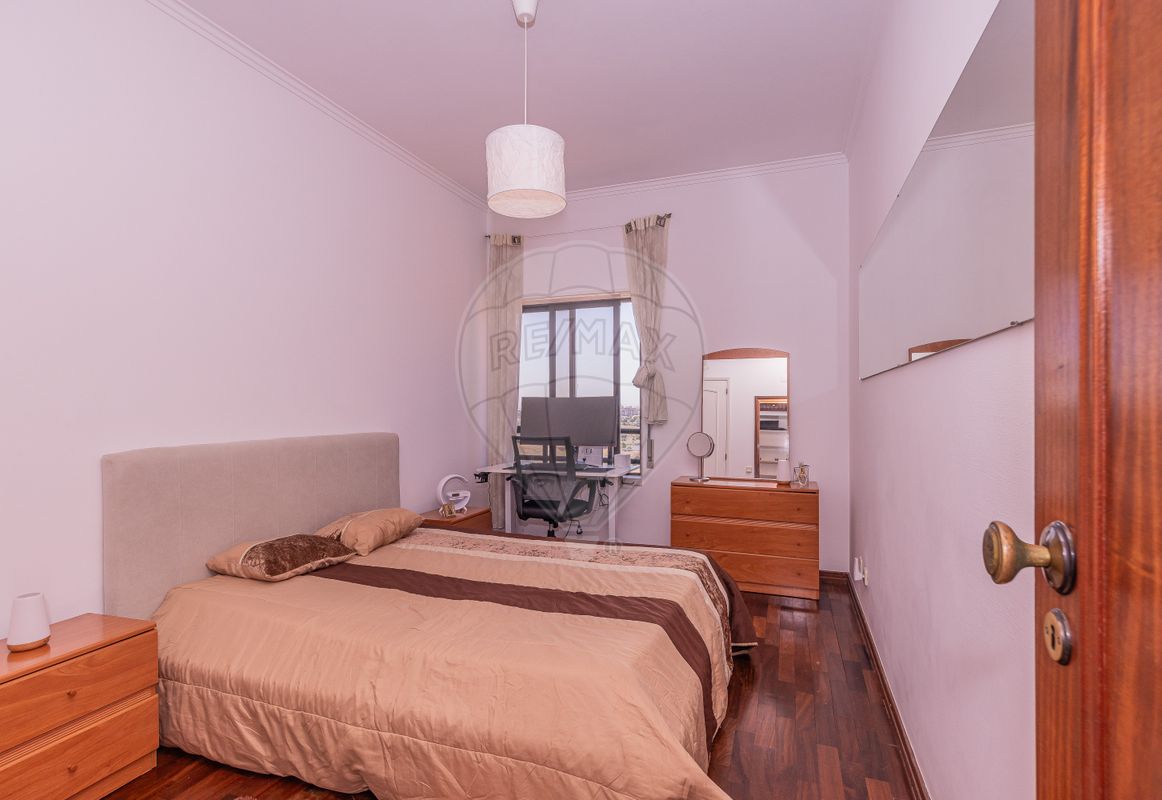 listing 126621005-1 picture-0