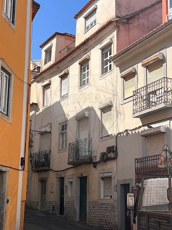 Prédio T12 à venda em Lisboa