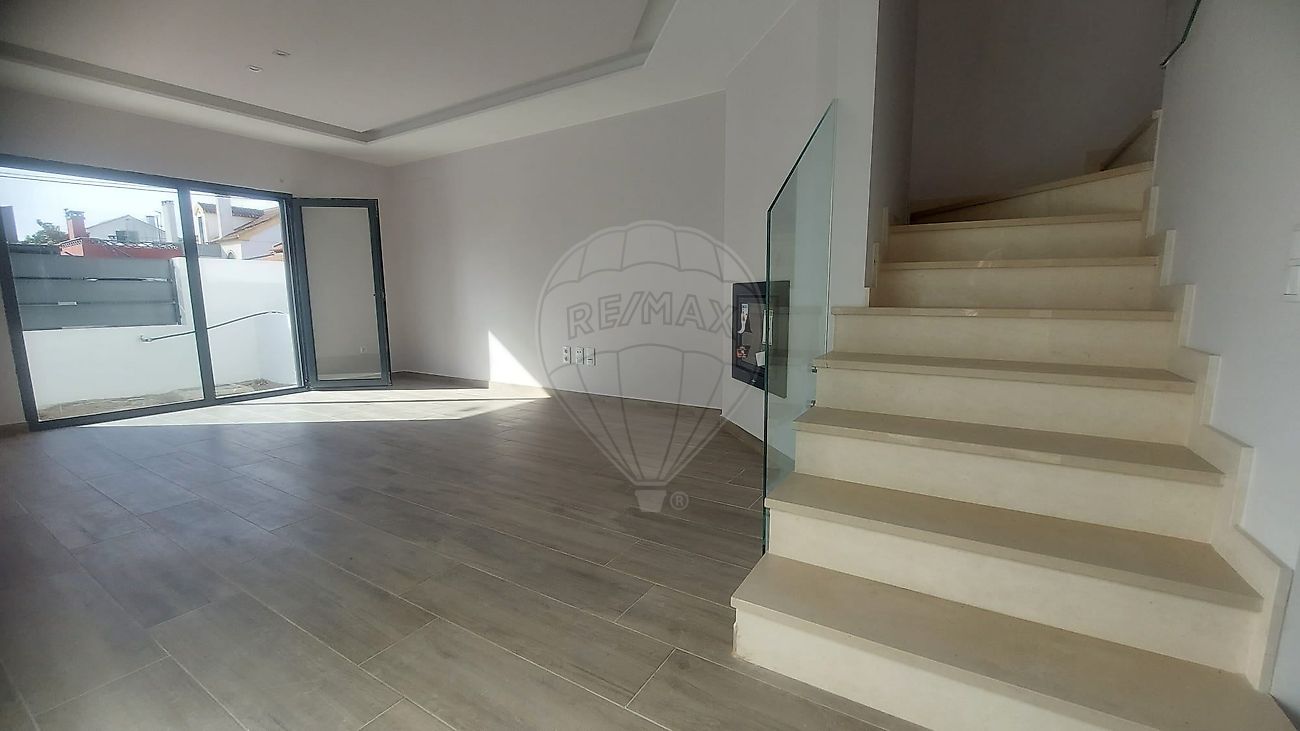 Moradia T3 à venda em Sesimbra