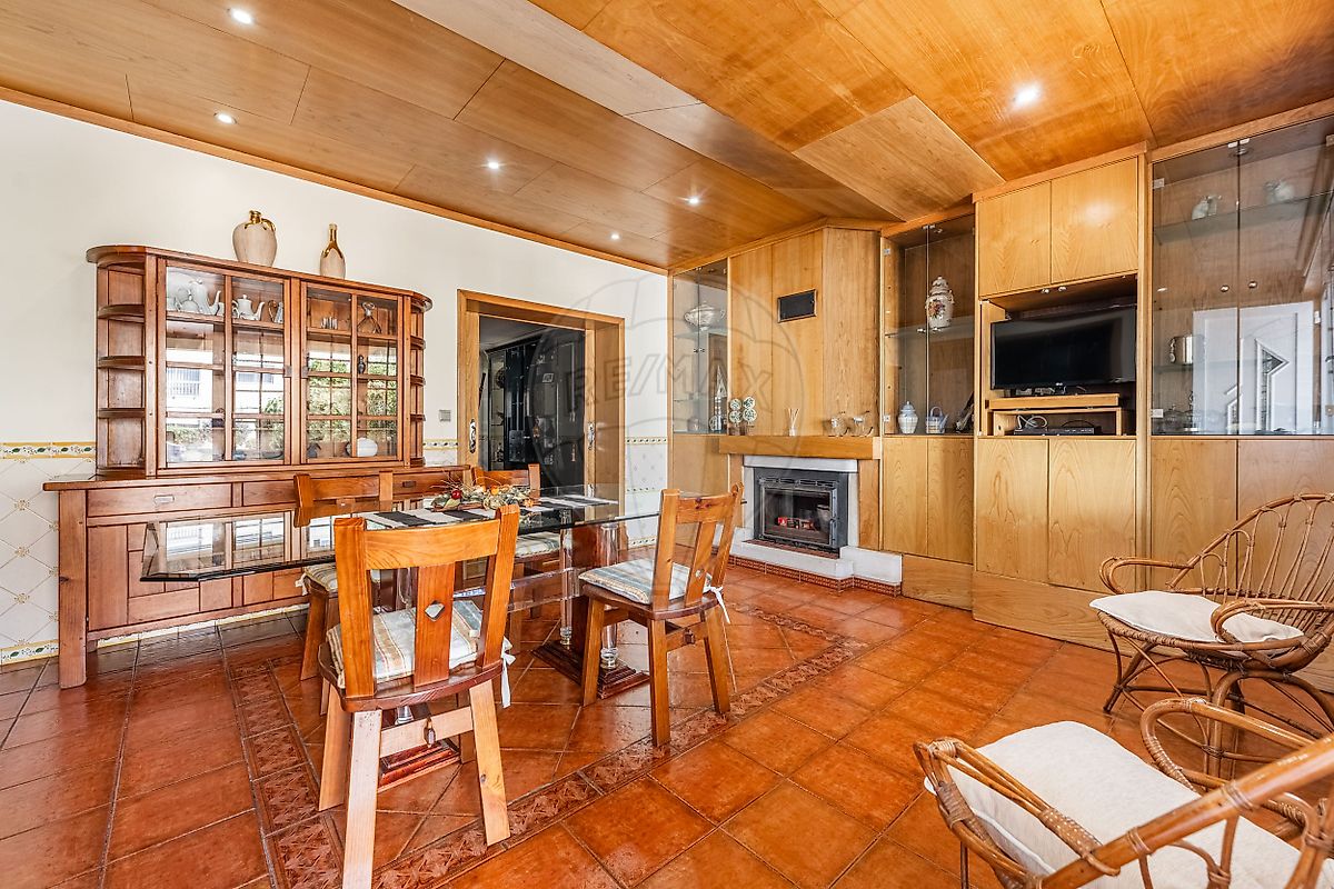 listing 126631002-47 picture-0