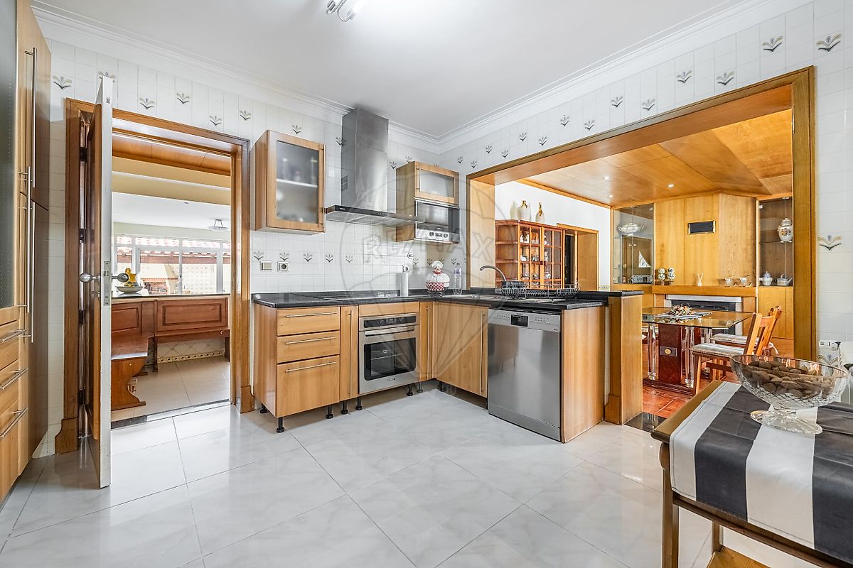 listing 126631002-47 picture-0