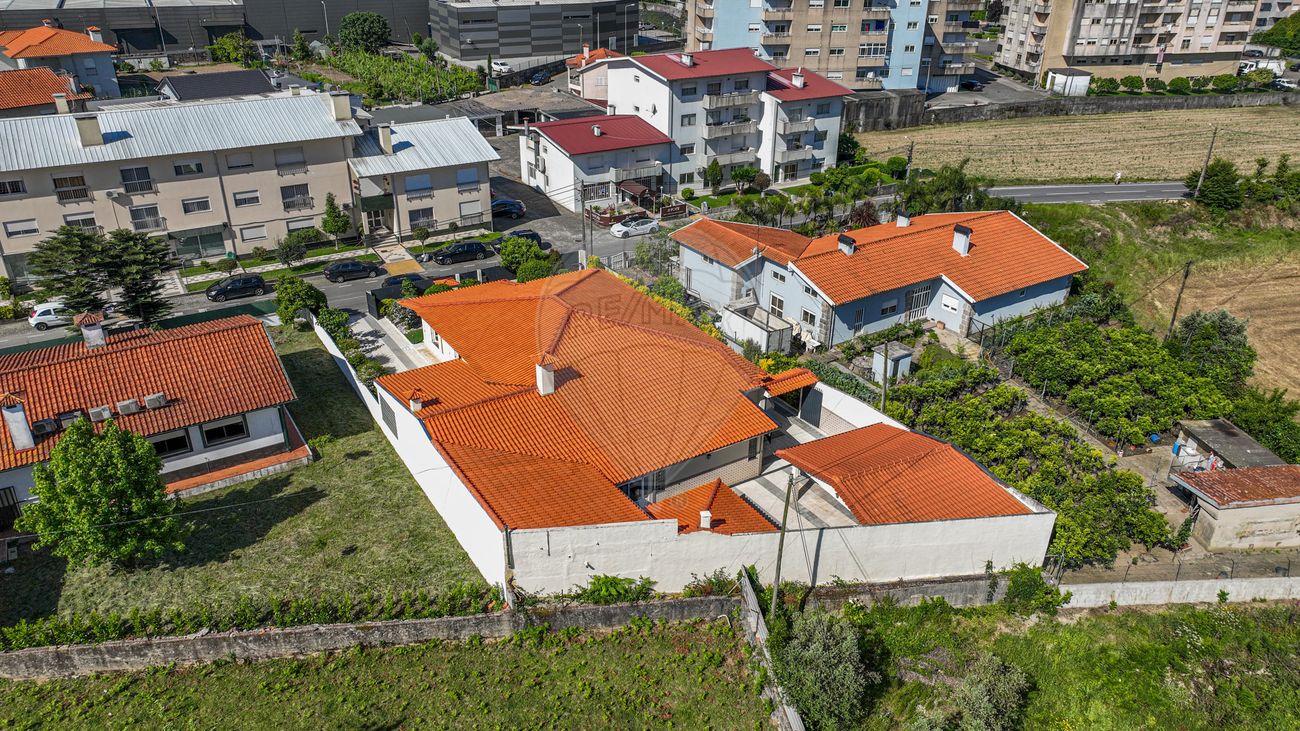 listing 126631002-47 picture-0
