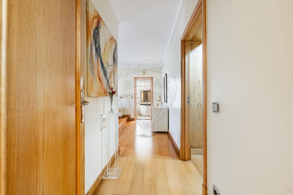 listing 126631002-47 picture-0