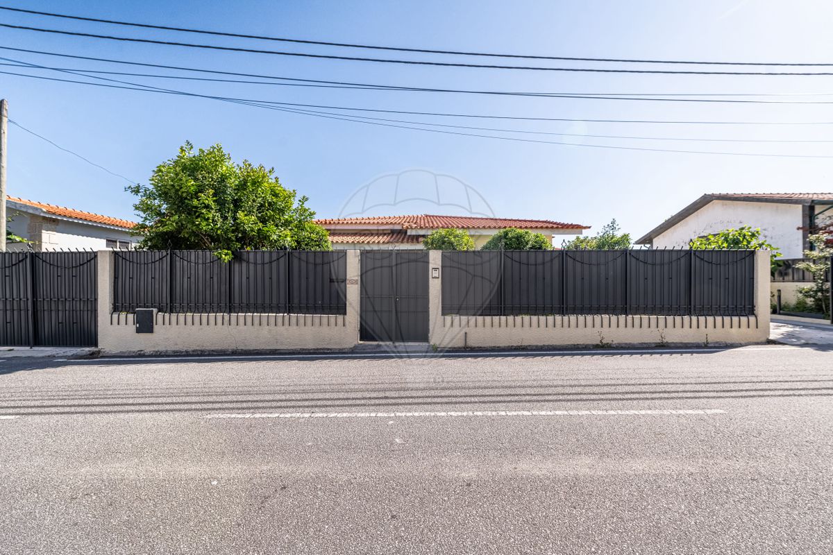 listing 126631002-47 picture-0