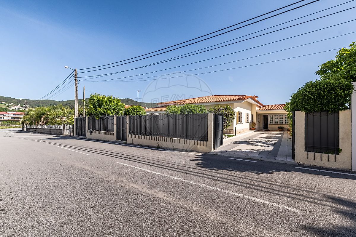 listing 126631002-47 picture-0