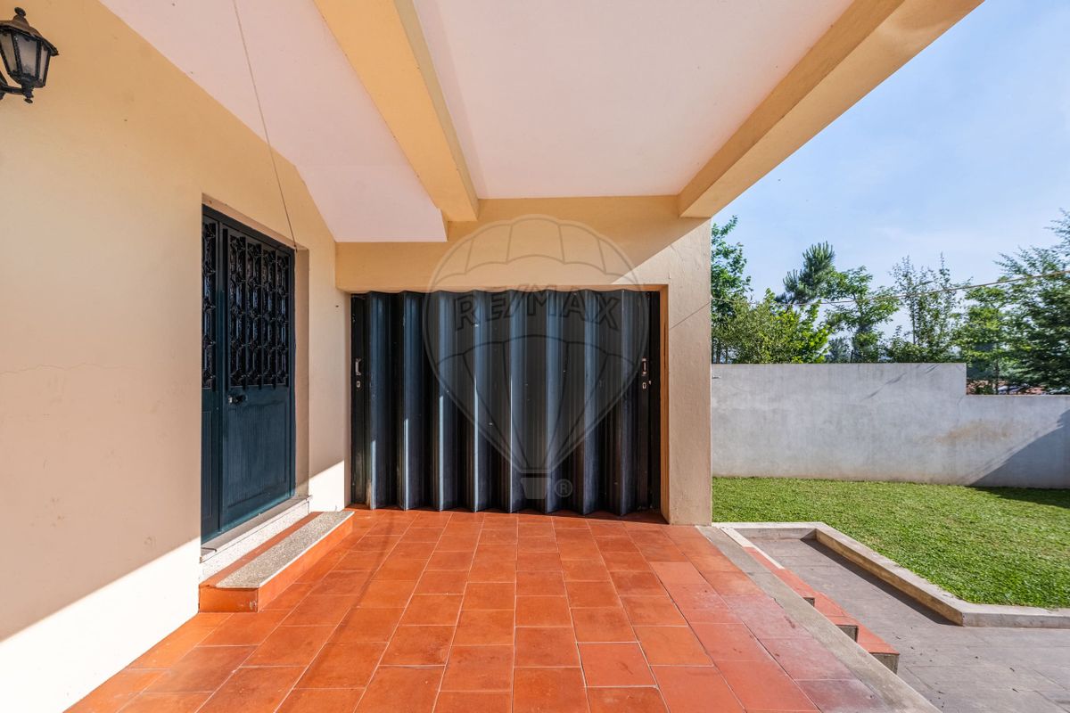 listing 126631003-154 picture-0