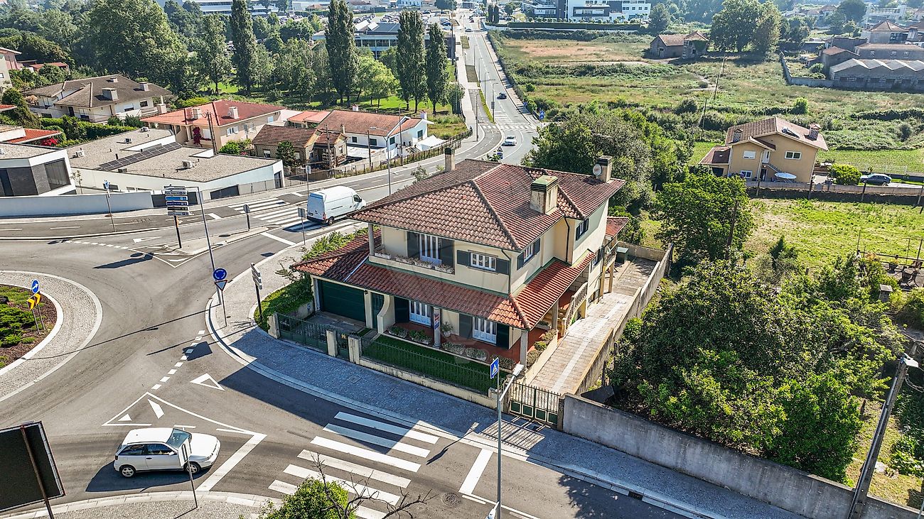 listing 126631003-154 picture-0