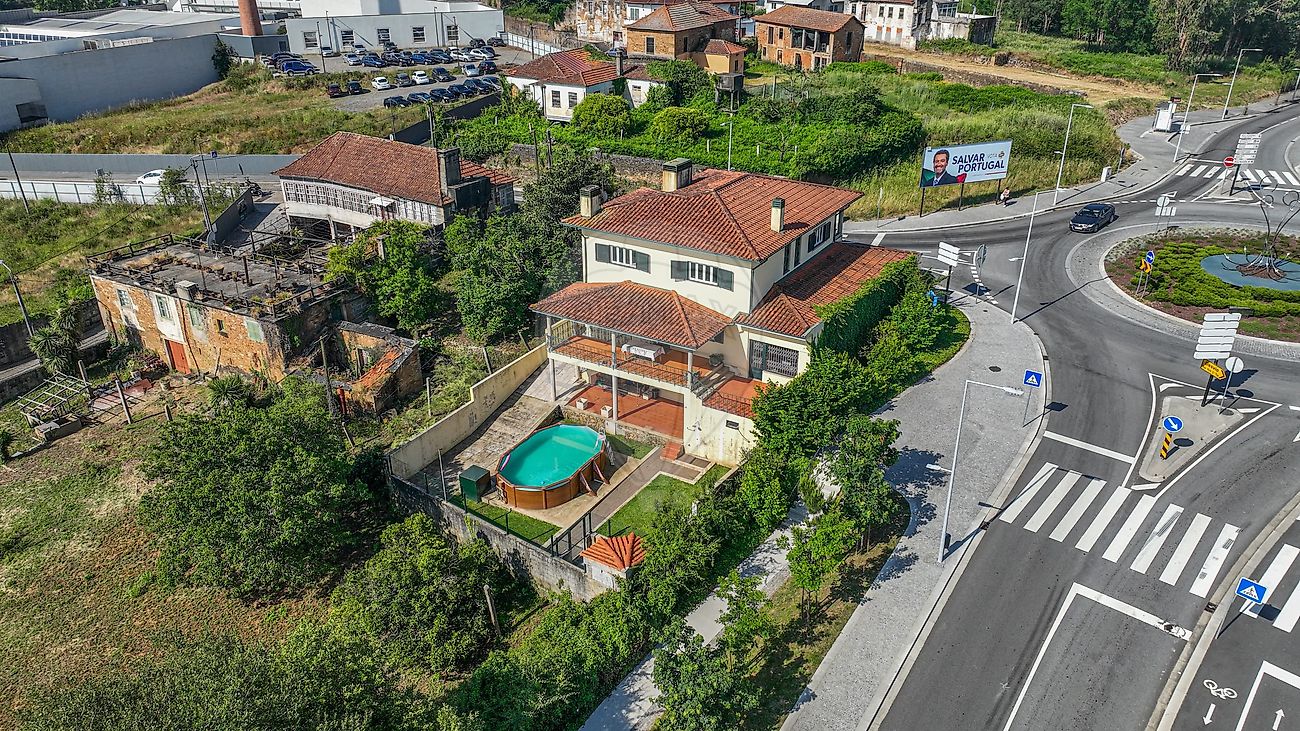 listing 126631003-154 picture-0