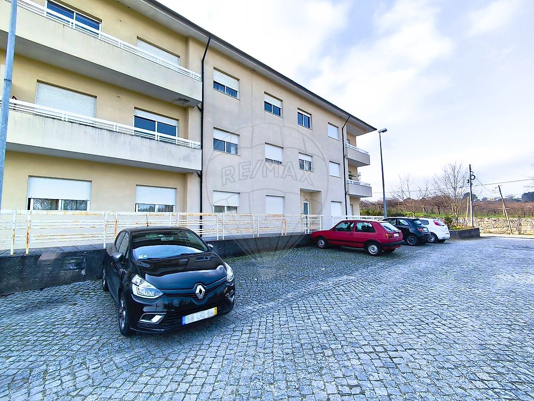 Apartamento T2 à venda em Vila Nova de Famalicão