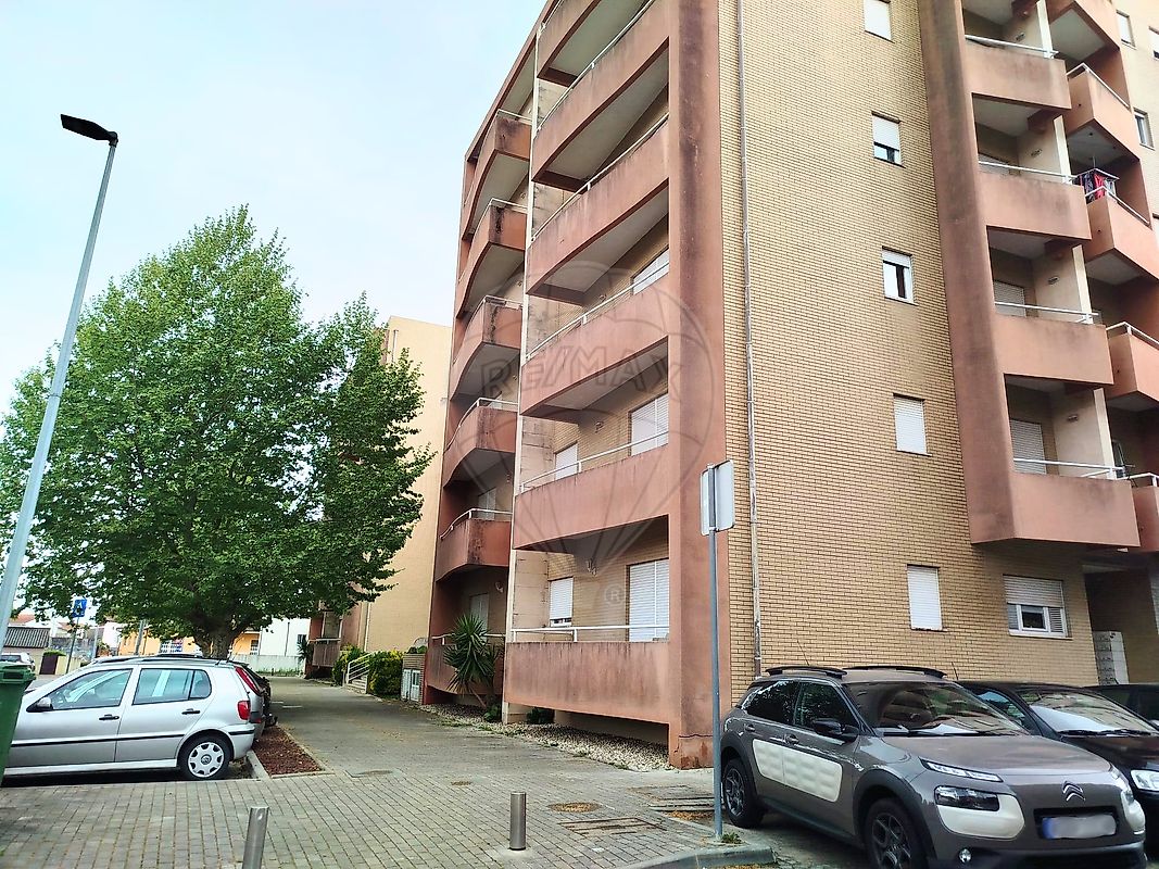 Apartamento T3 à venda em Trofa