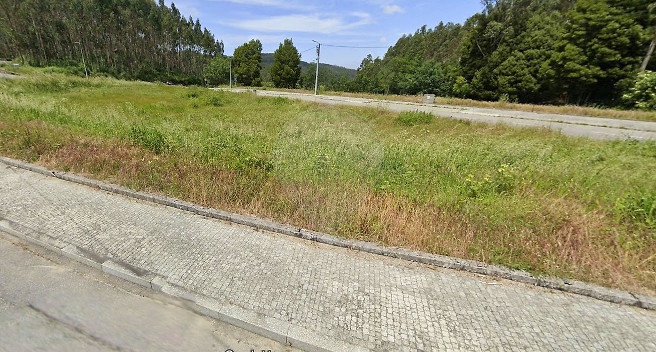Terreno à venda em Trofa