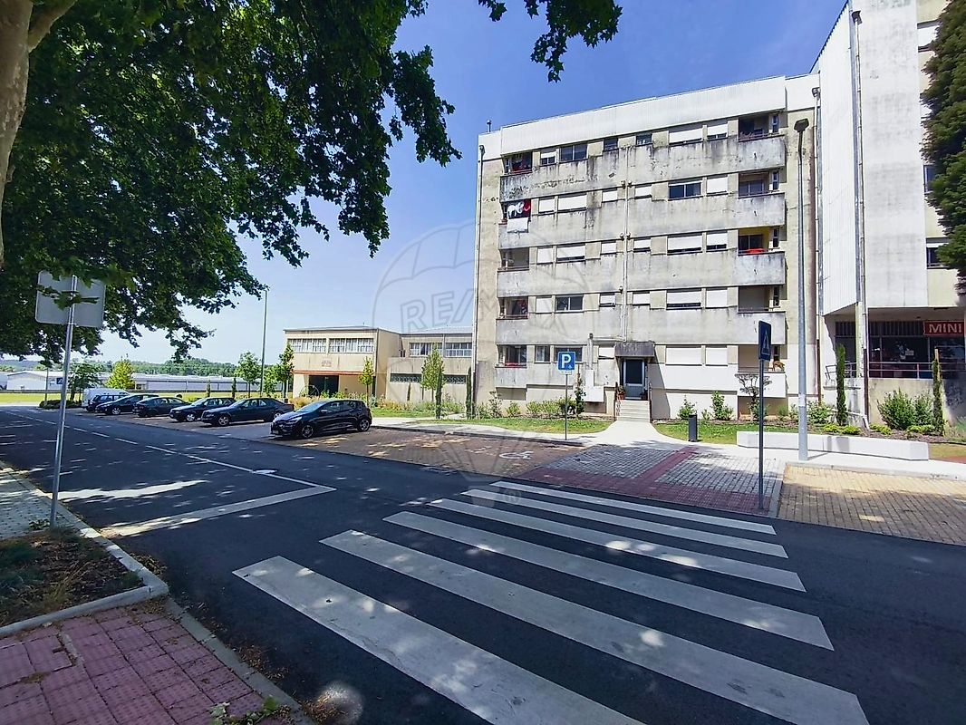Apartamento T3 à venda em Trofa