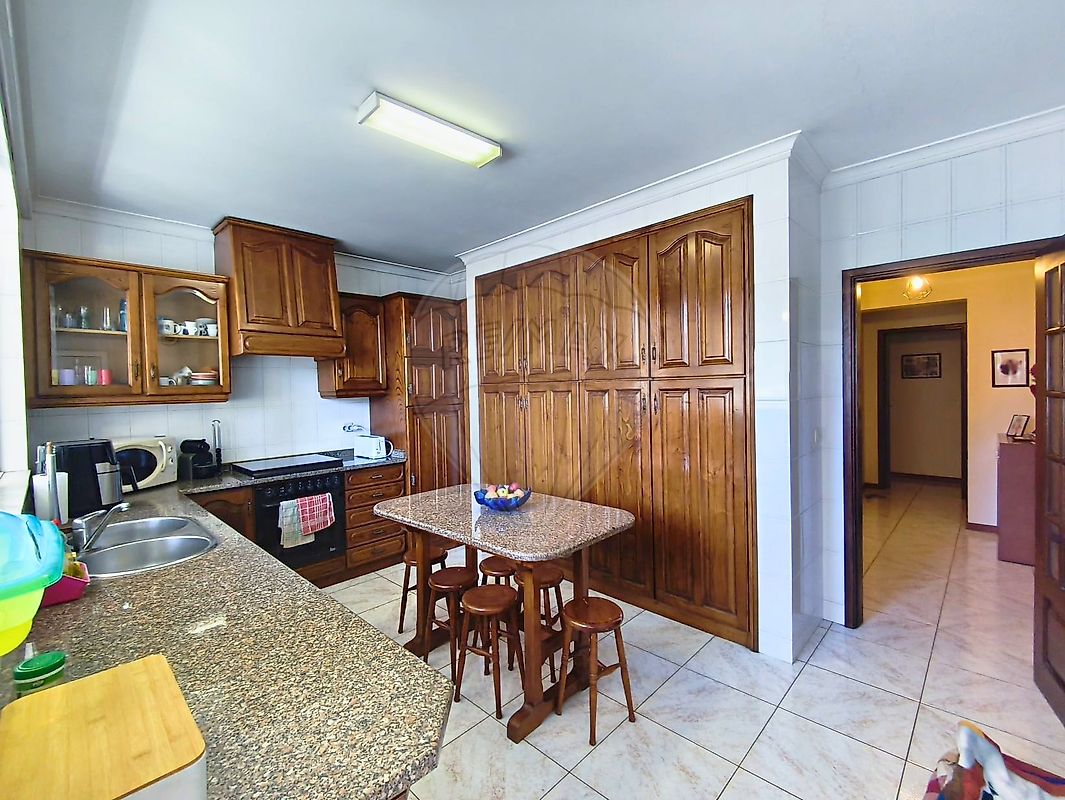 Apartamento T3 à venda em Vila Nova de Famalicão e Calendário, Vila Nova de Famalicão — foto 6