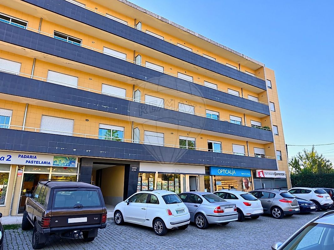 Apartamento T3 à venda em Vila Nova de Famalicão