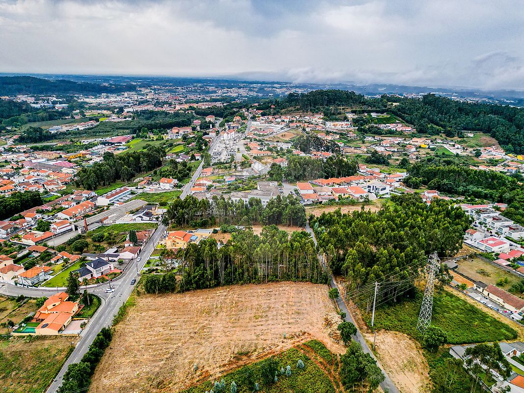Land for sale in Santa Maria da Feira, Portugal — €580,000