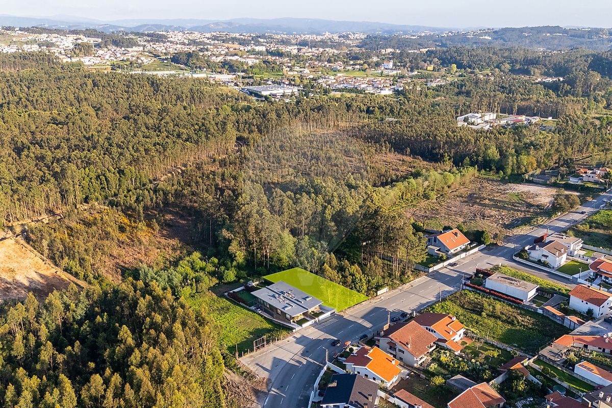 Land for sale in Santa Maria da Feira, Portugal — €114,900