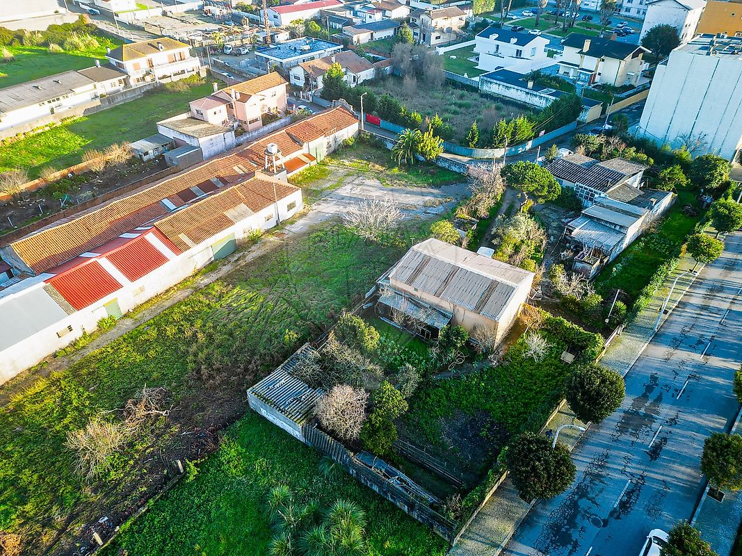 Terreno à venda em Ovar