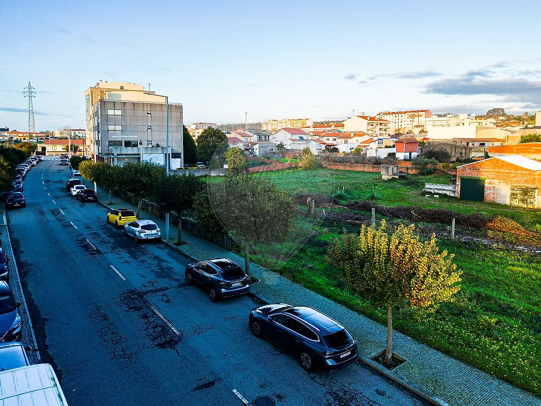 Terreno à venda em Ovar