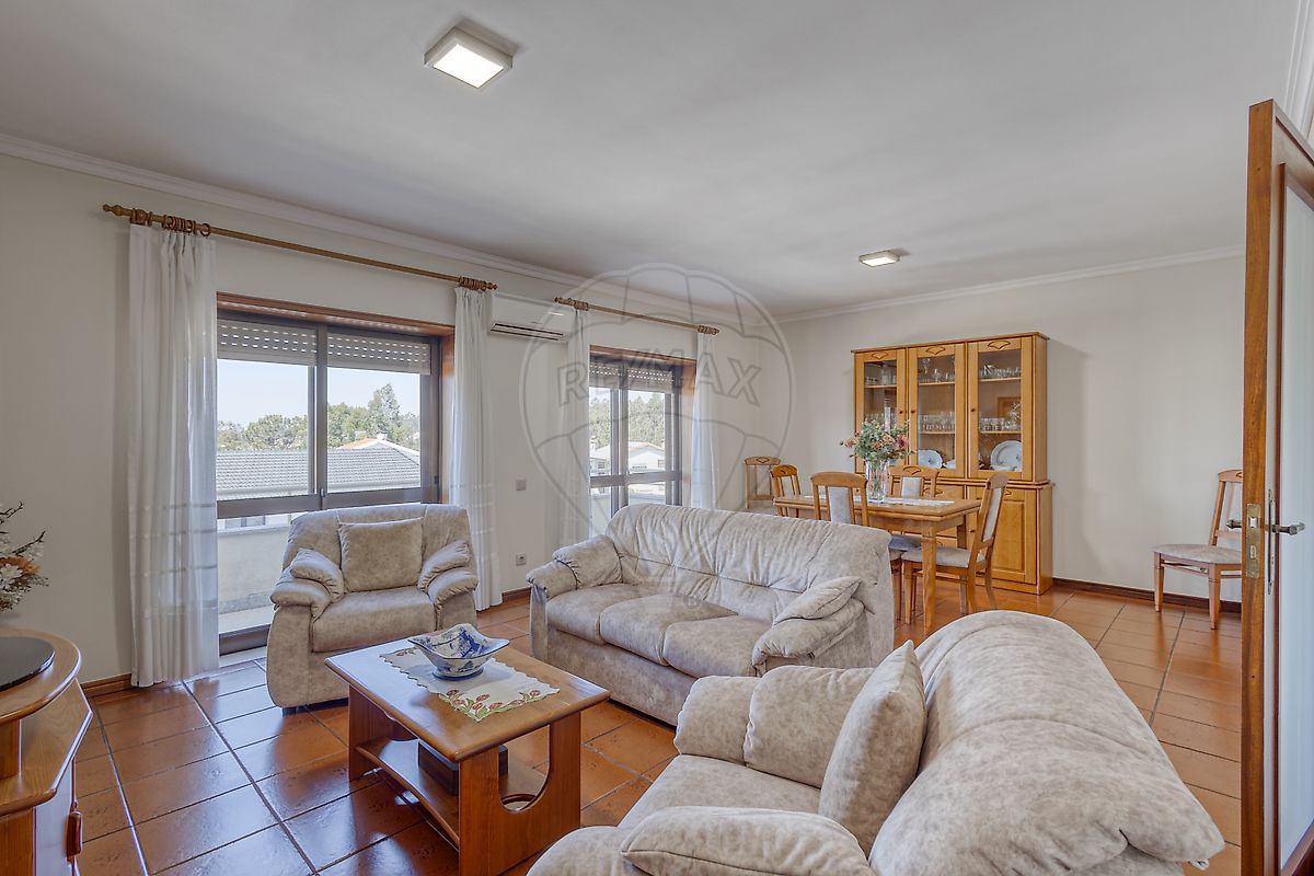 Apartamento - Caldas de São Jorge e Pigeiros, Santa Maria da Feira, Aveiro