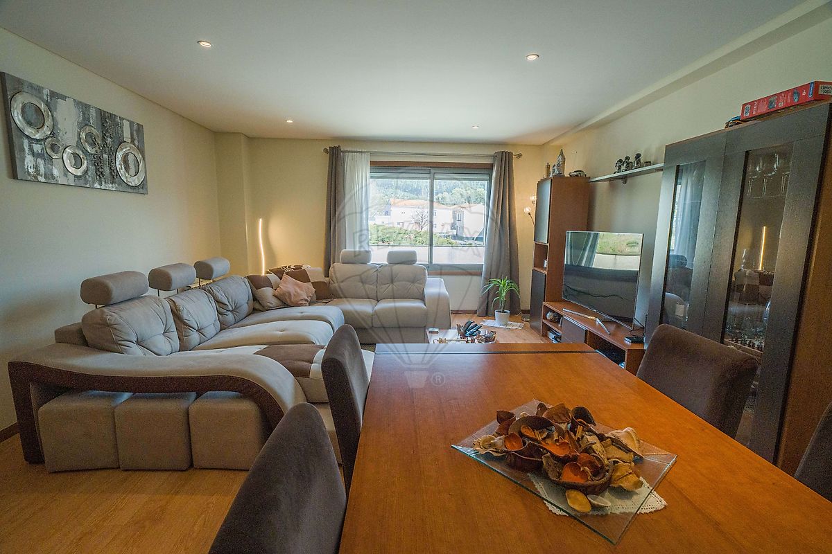 Apartamento T2 à venda em Vila Nova de Gaia