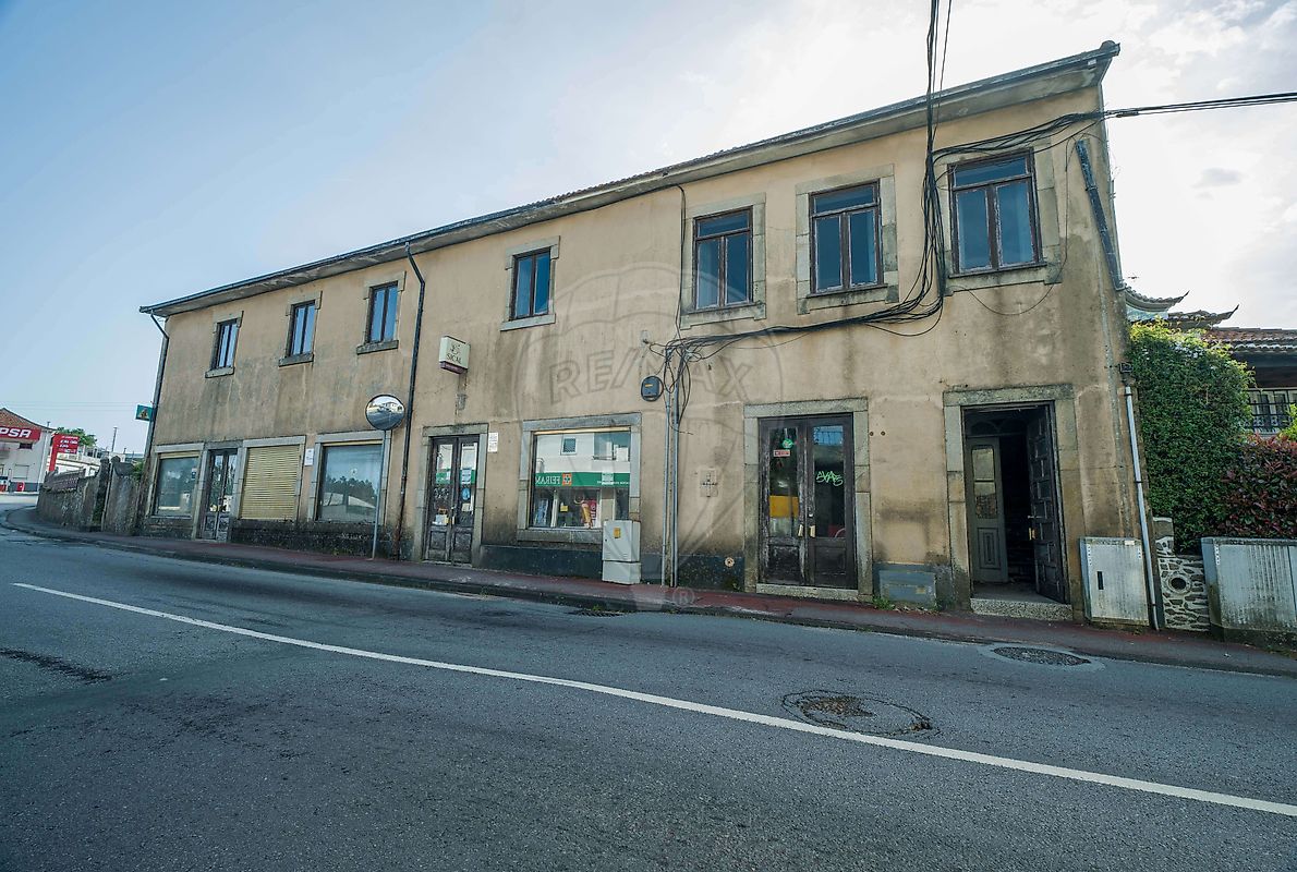 Prédio à venda em Santa Maria da Feira