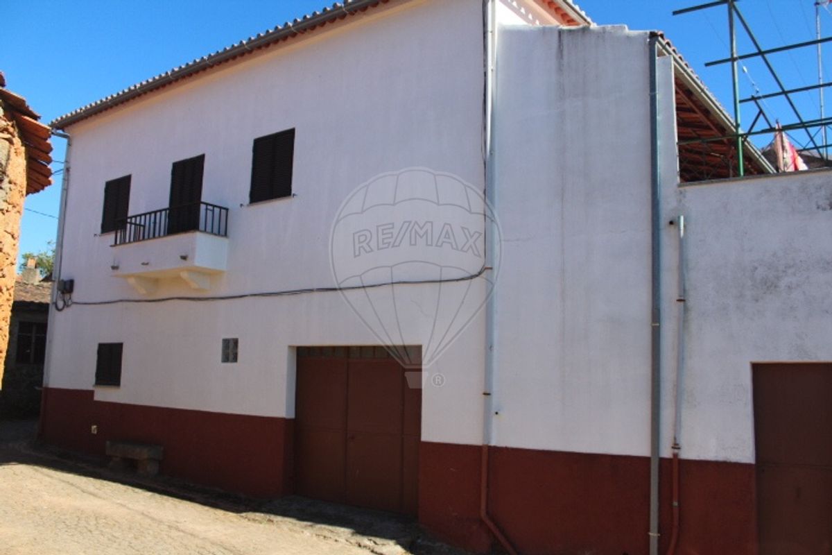 Moradia T4 para venda