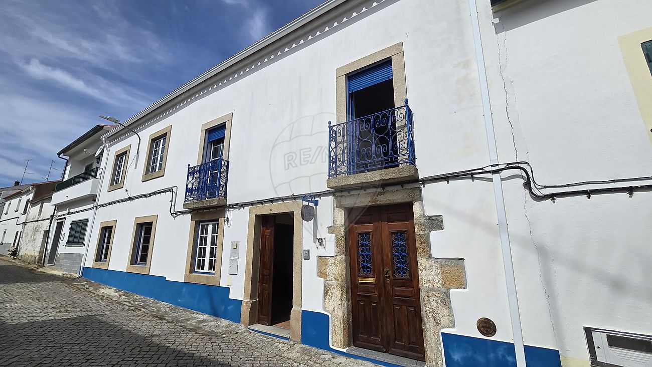 Moradia T7 para venda