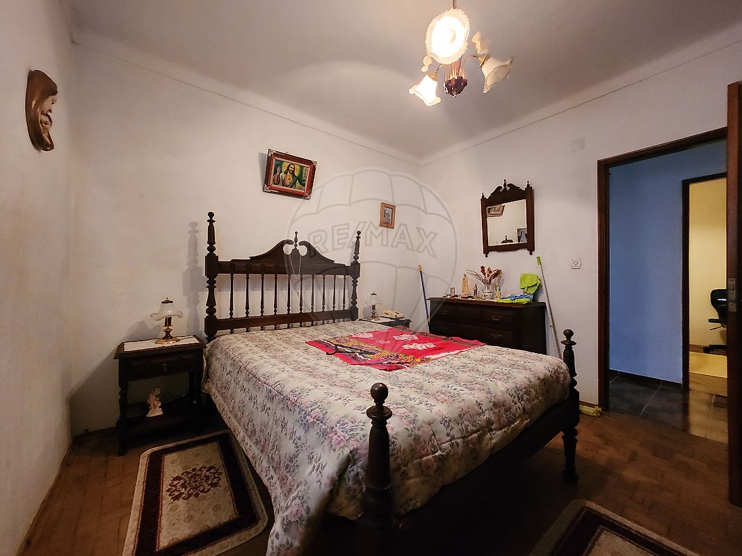 listing 126661023-8 picture-0