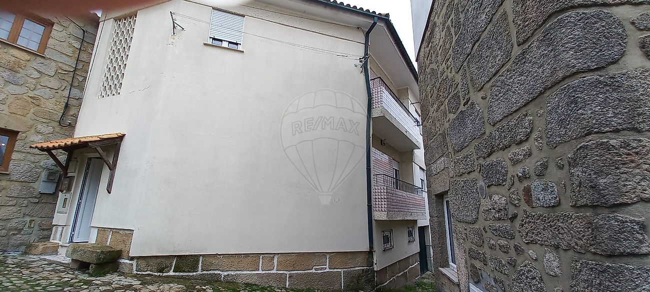 Moradia T4 para venda