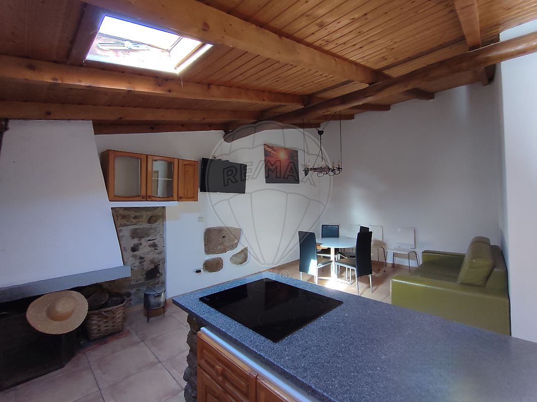 Moradia T2 para venda