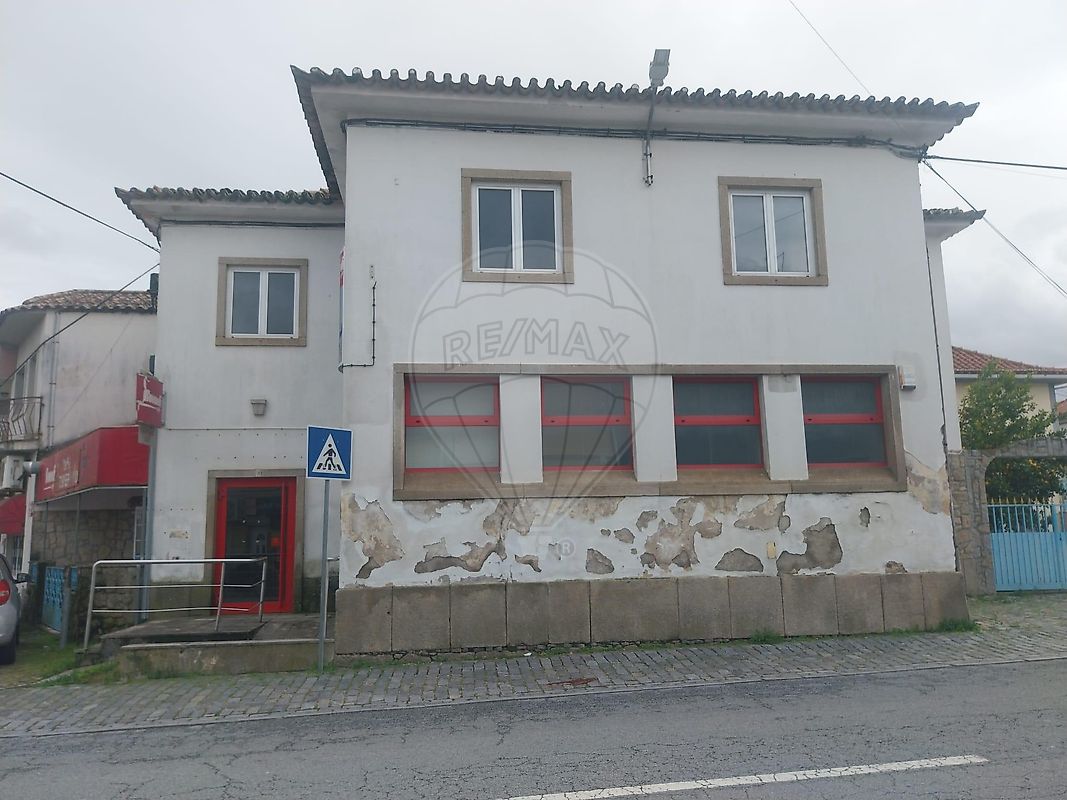 Moradia T3 à venda em Castelo Branco
