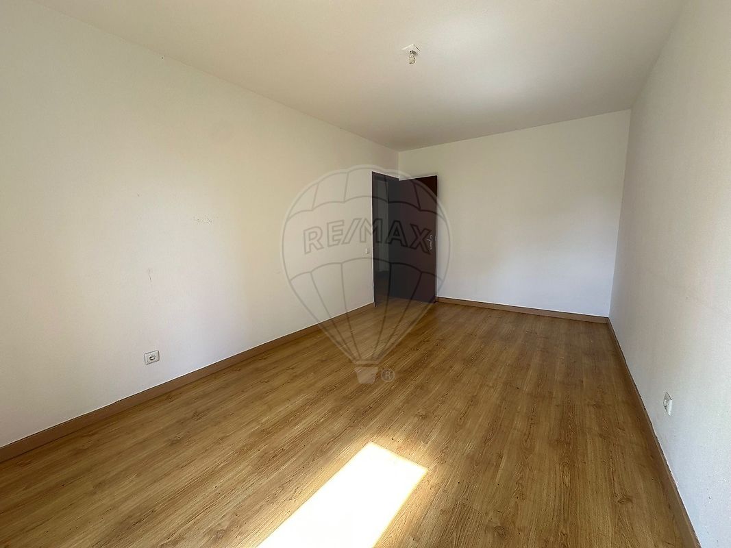 listing 126691031-83 picture-0