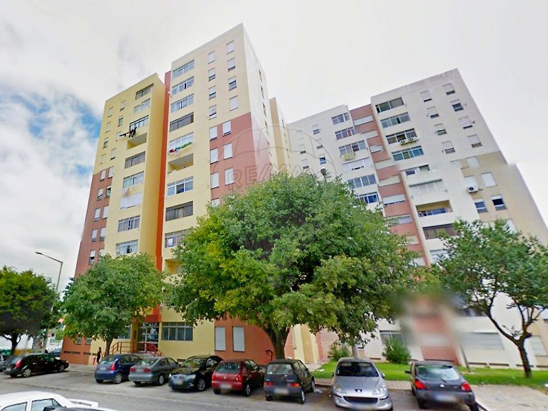 Apartamento T3 à venda em Seixal