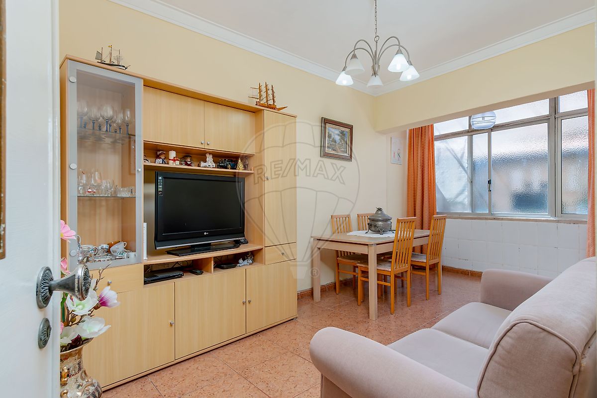 Apartamento T2 à venda em Almada