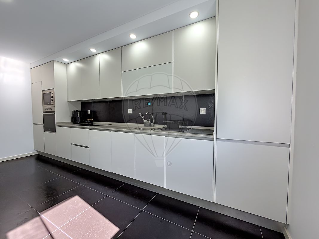 Apartamento T2 - Baixa da Banheira e Vale da Amoreira, Moita, Setúbal