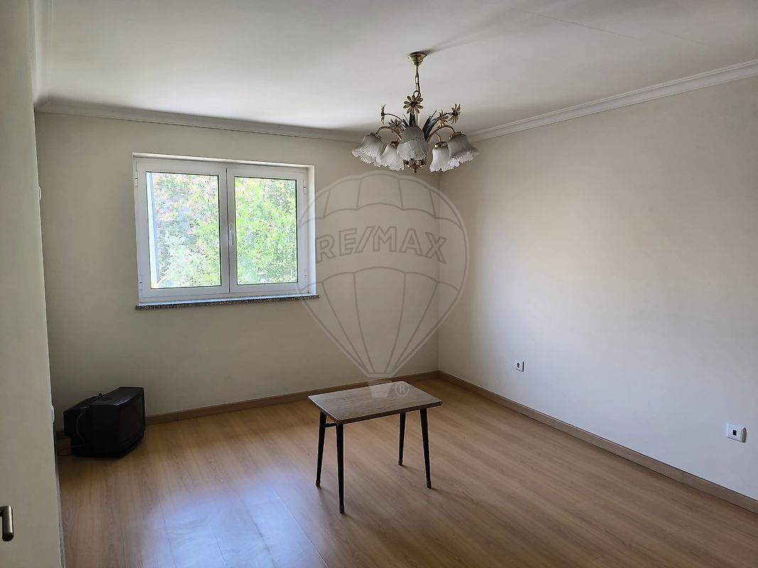 listing 126701052-9 picture-0