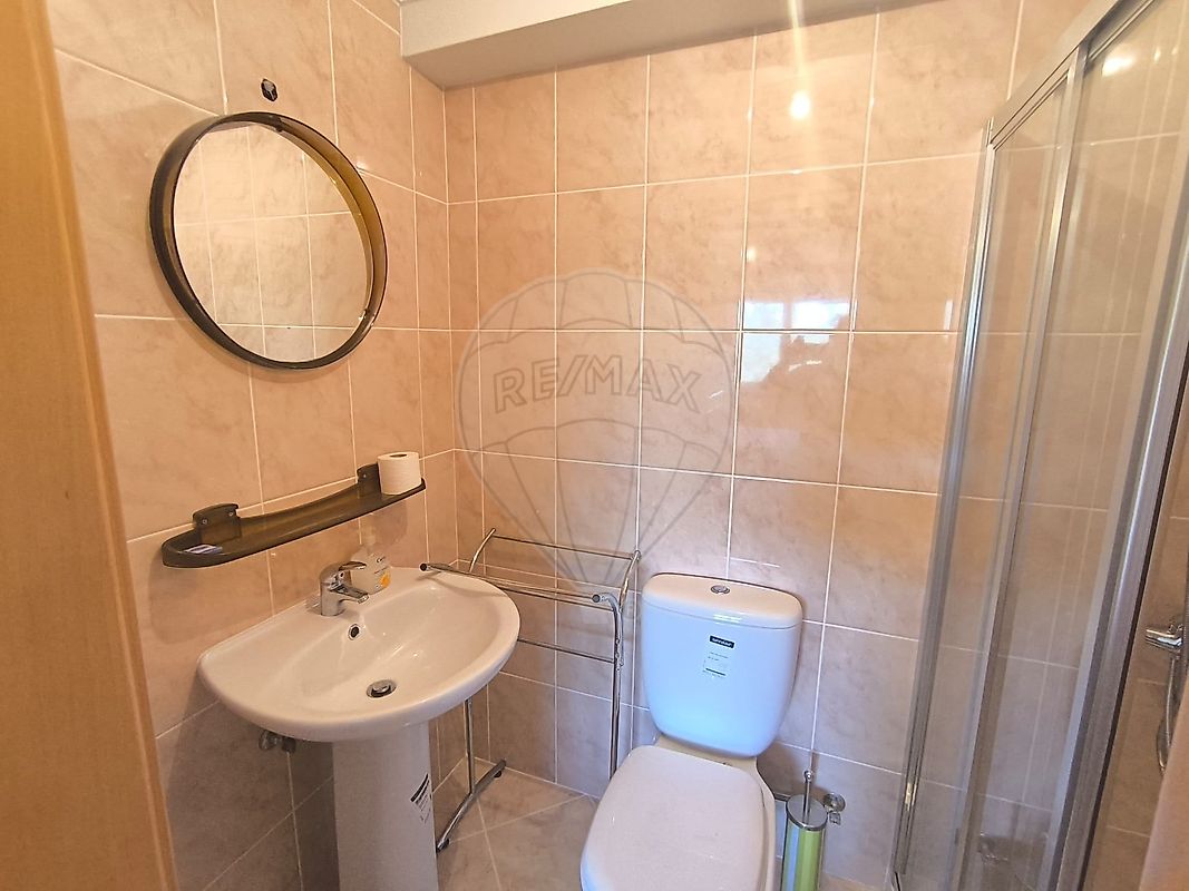 listing 126701052-9 picture-0