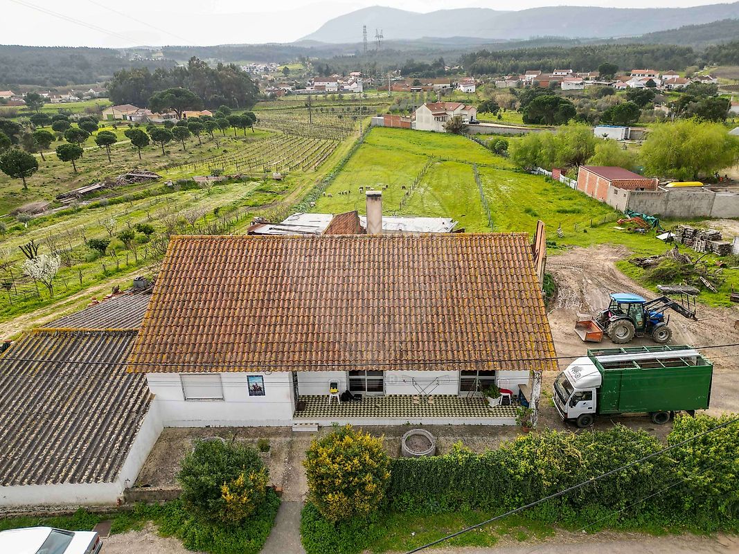 Moradia T4 à venda em Azambuja