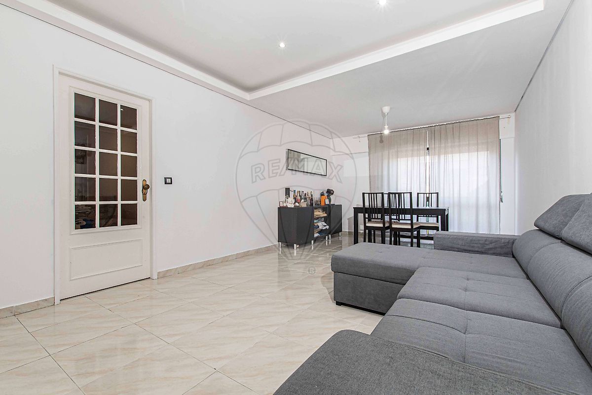 Apartamento T3 à venda em Sintra