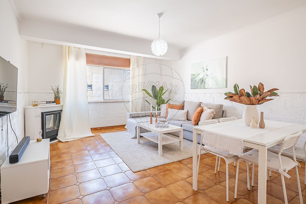 Apartamento T2 à venda em Moita