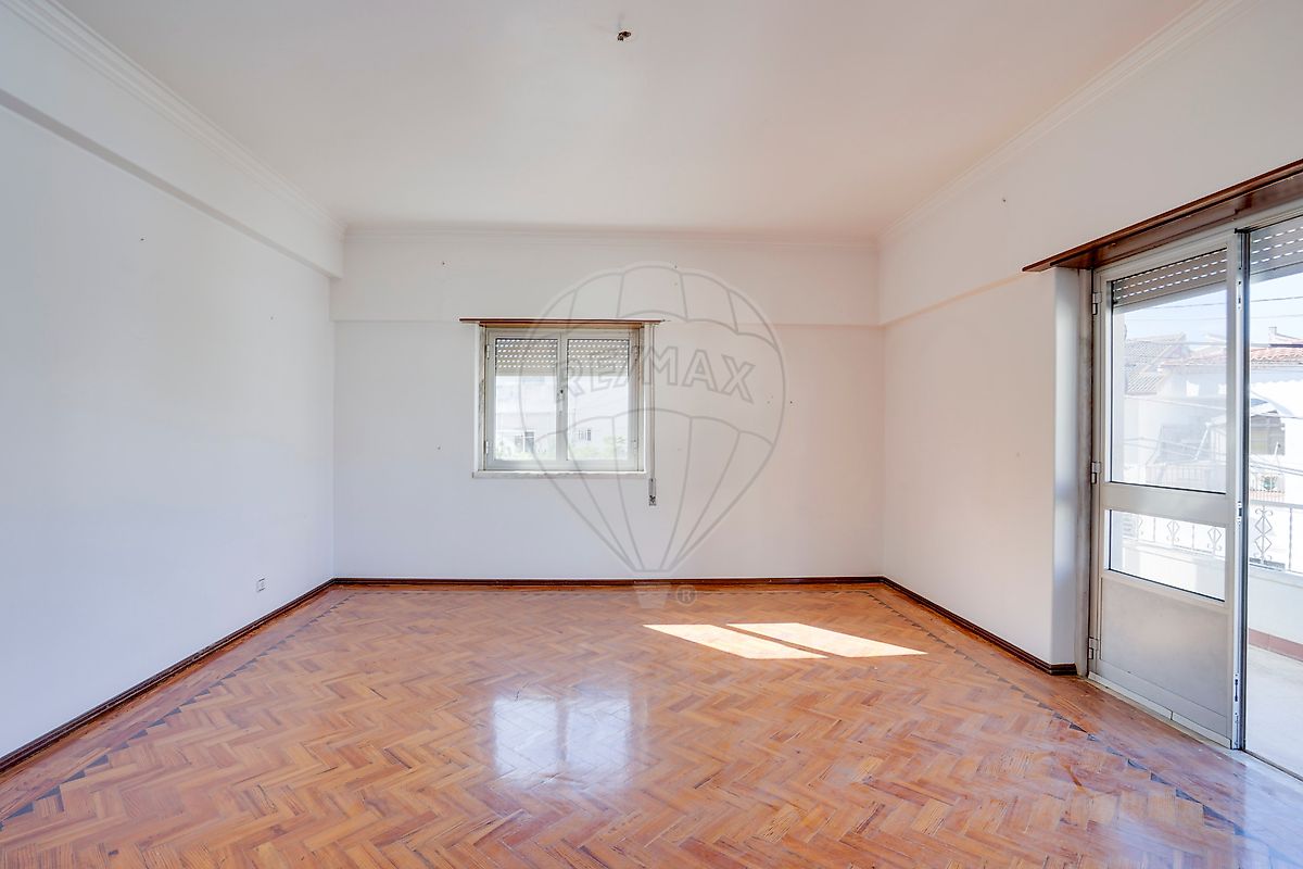 Moradia T6+ à venda em Santa Iria de Azoia, São João da Talha e Bobadela, Loures — foto 8