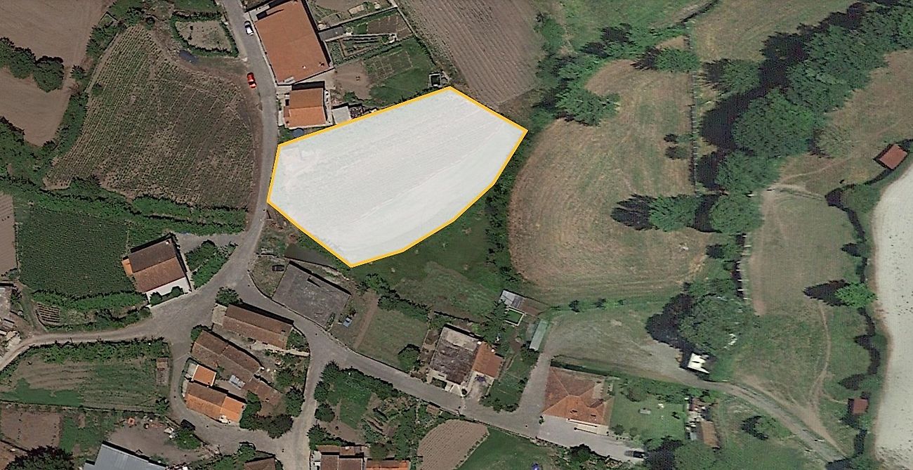 Land for sale in Marco de Canaveses, Portugal — €60,000