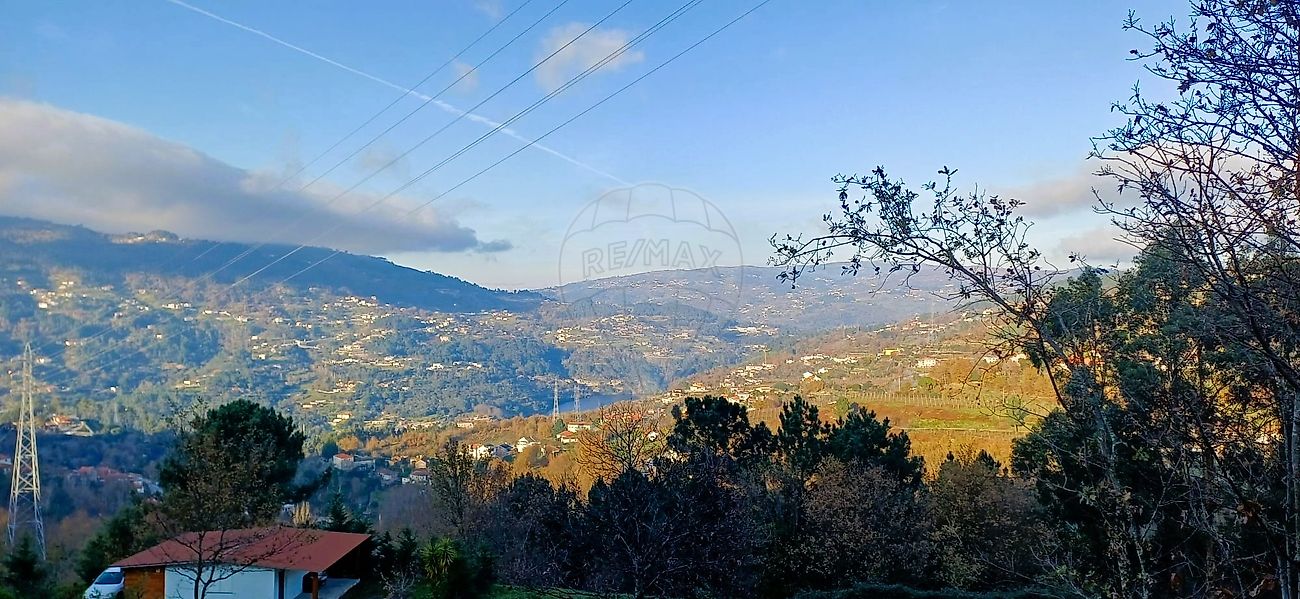 Terreno - São Cristóvão de Nogueira, Cinfães, Viseu