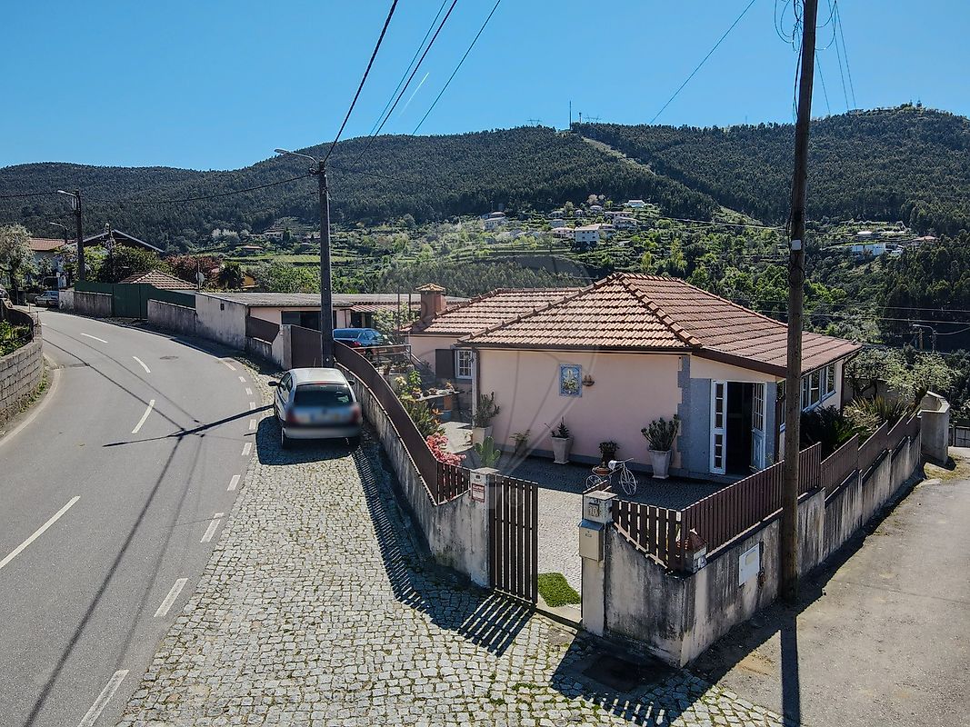 Moradia T2 - Raiva, Pedorido e Paraíso, Castelo de Paiva, Aveiro