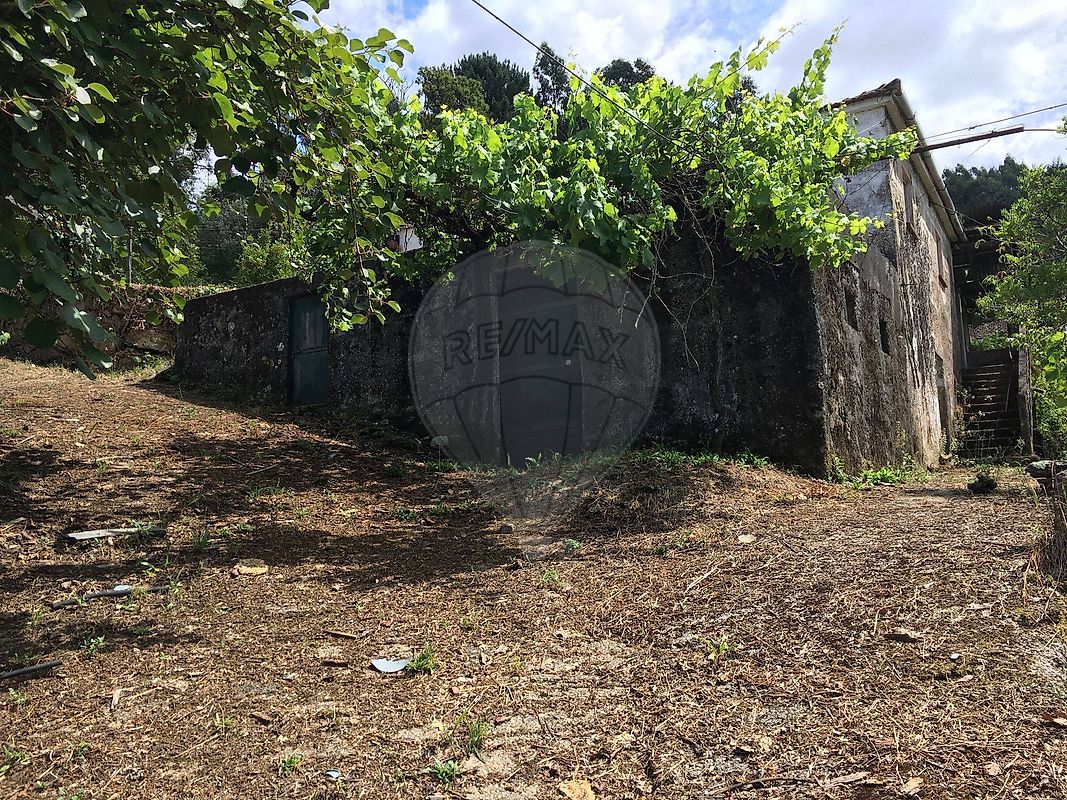 Moradia - Alpendorada, Várzea e Torrão, Marco de Canaveses, Porto