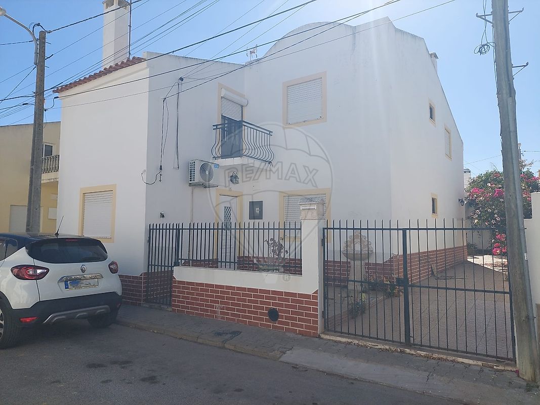 Moradia T3 - Grândola e Santa Margarida da Serra, Grândola, Setúbal