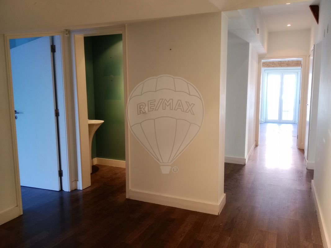 listing 126741031-3 picture-0