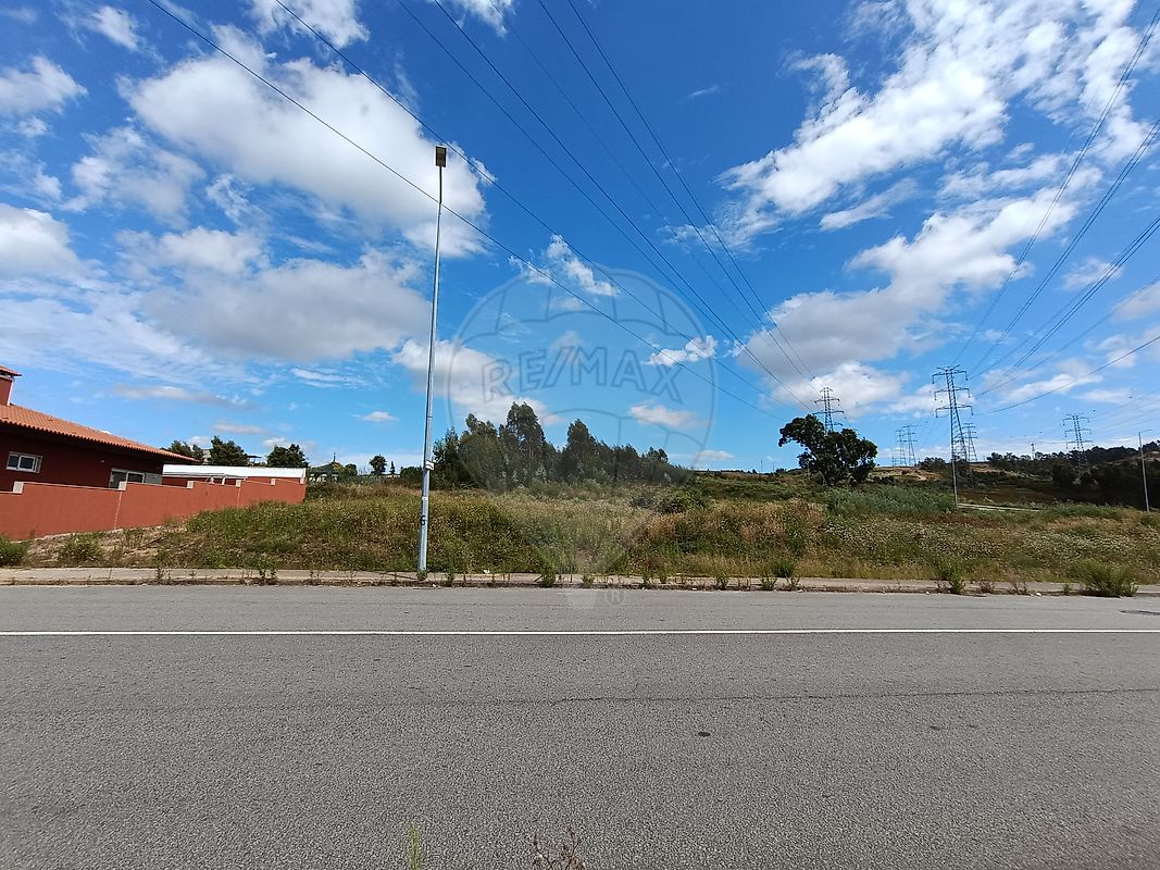 Land for sale in Valongo, Portugal — €388,000