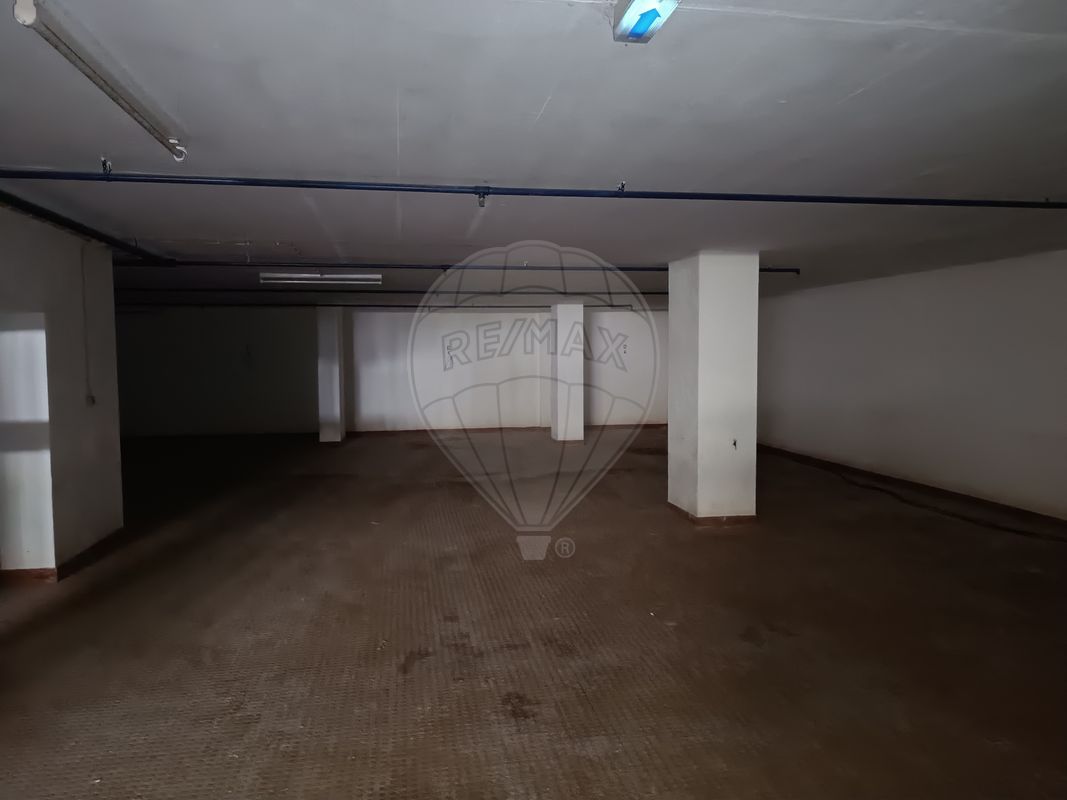 Garagem para venda